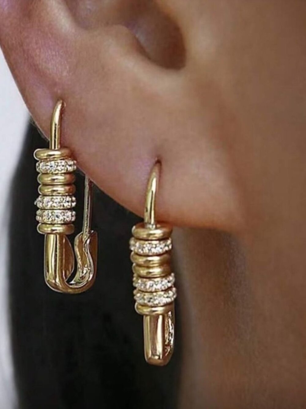 Safety pin HoopEarrings 2057